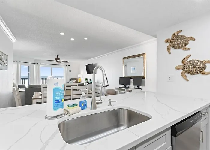 Beachfront 3-bed I Location! Stunning Sunsets Apartment Clearwater Beach