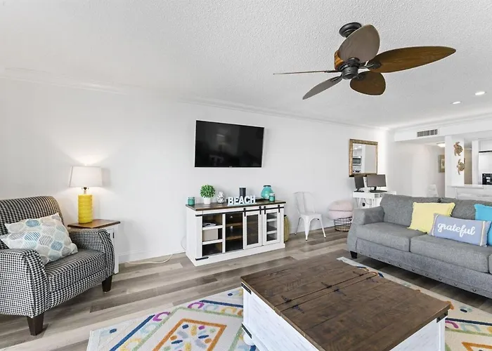 Beachfront 3-bed I Location! Stunning Sunsets Clearwater Beach